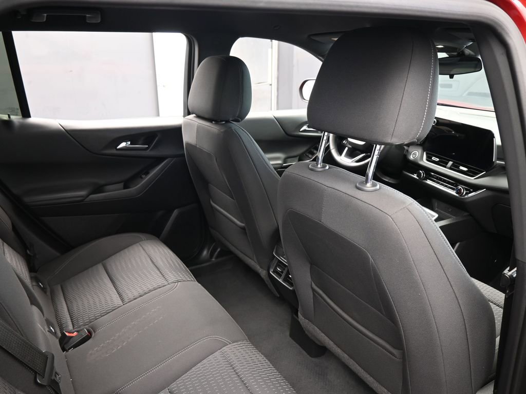 Used 2025 Chevrolet Equinox LT image 41