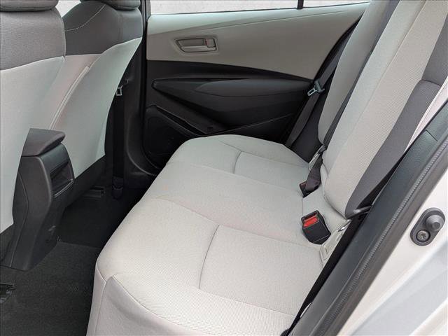 Used 2022 Toyota Corolla LE FWD image 17