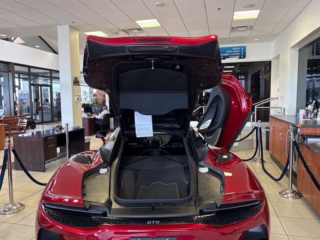 Used 2025 McLaren GTS RWD image 27