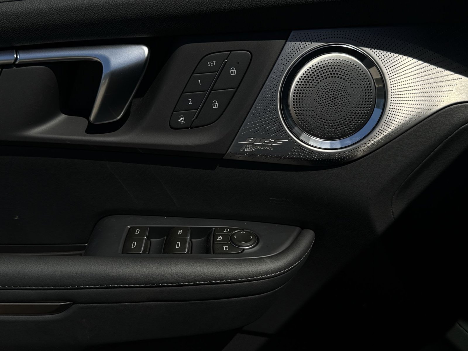 New 2026 Buick Enclave Avenir w/ Super Cruise Package FWD image 15