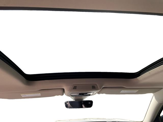 New 2025 Volkswagen Atlas Peak Edition SE image 18