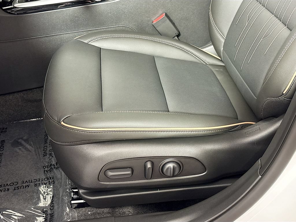 New 2026 Buick Envista Avenir FWD image 17