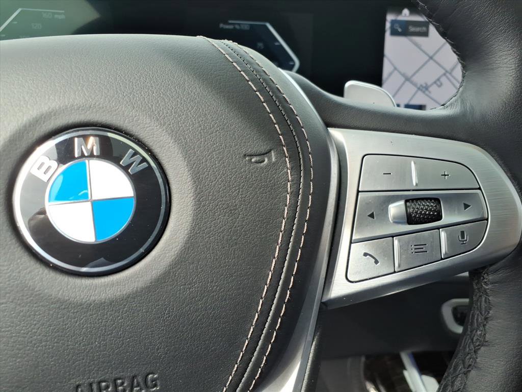 Used 2023 BMW X7 xDrive40i w/ Parking Assistance Package image 32