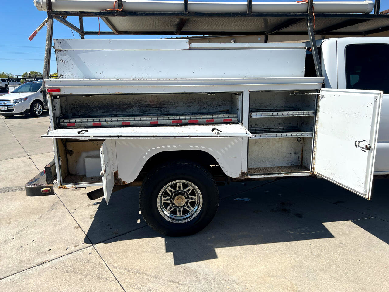 Used 2005 Chevrolet Silverado 3500 4x4 Extended Cab w/ Snow Plow Prep Package image 22