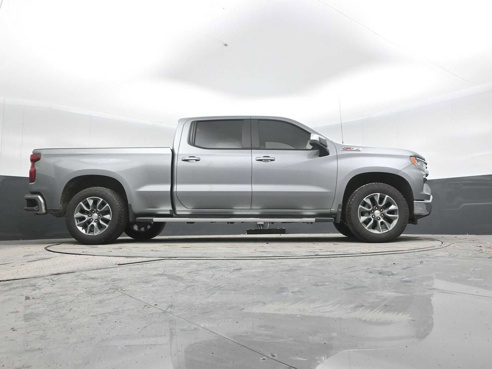 Used 2026 Chevrolet Silverado 1500 LT w/ Z71 Off-Road Package AWD/4WD image 30