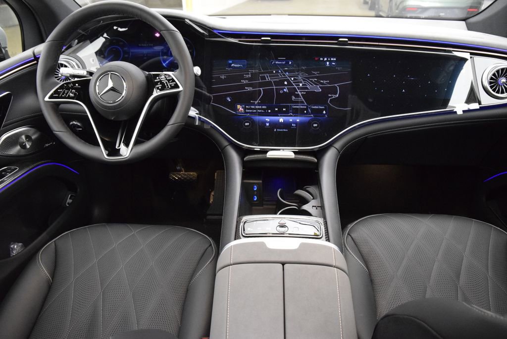 New 2026 Mercedes-Benz EQS 550 4MATIC SUV image 21