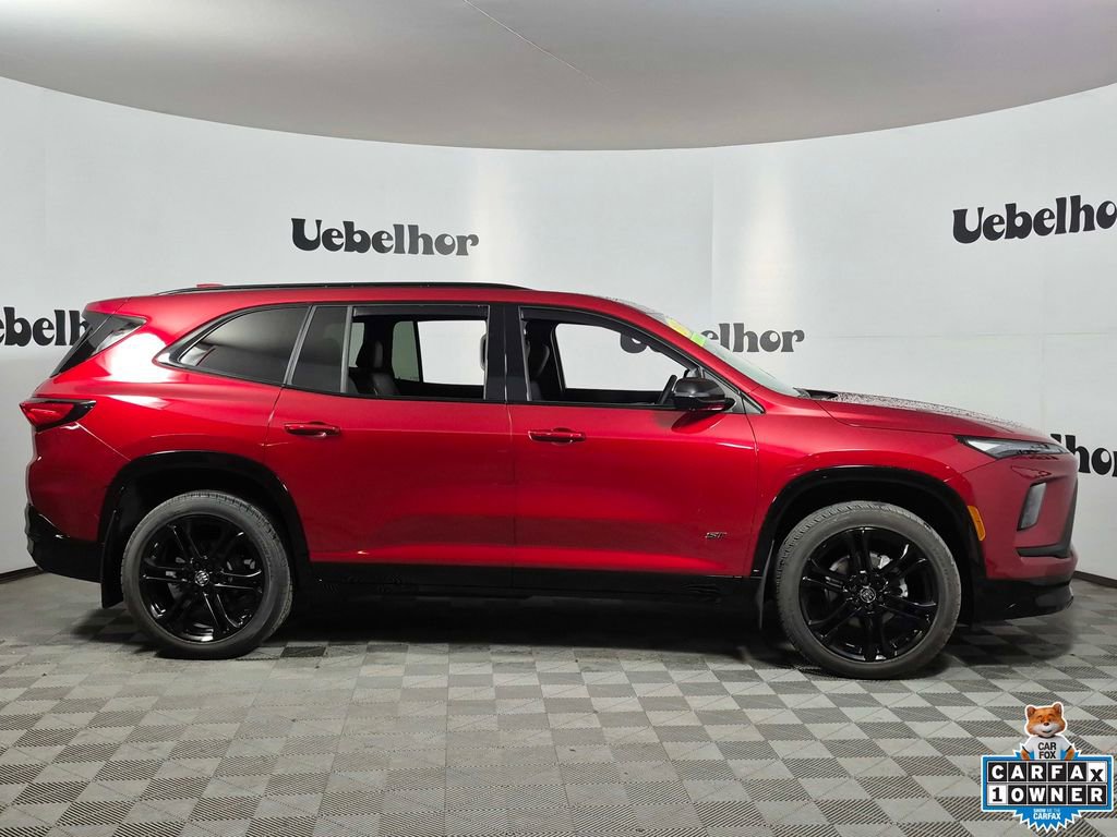 Certified 2026 Buick Enclave Sport Touring w/ Power Package image 8