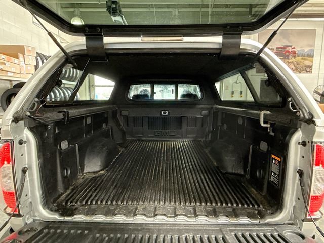 Used 2018 GMC Canyon SLE w/ SLE Convenience Package image 24