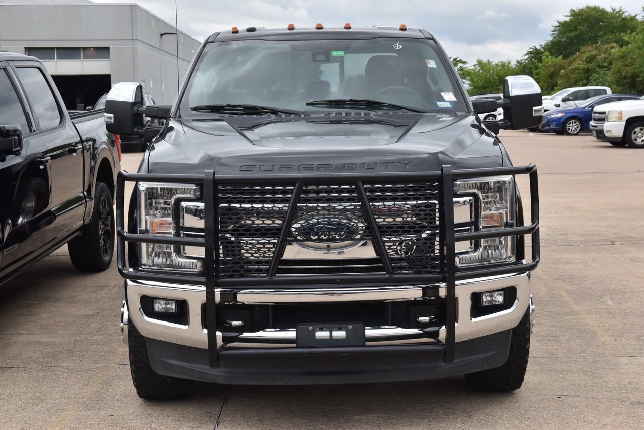 Used 2018 Ford F350 Lariat w/ Lariat Ultimate Package AWD/4WD image 3