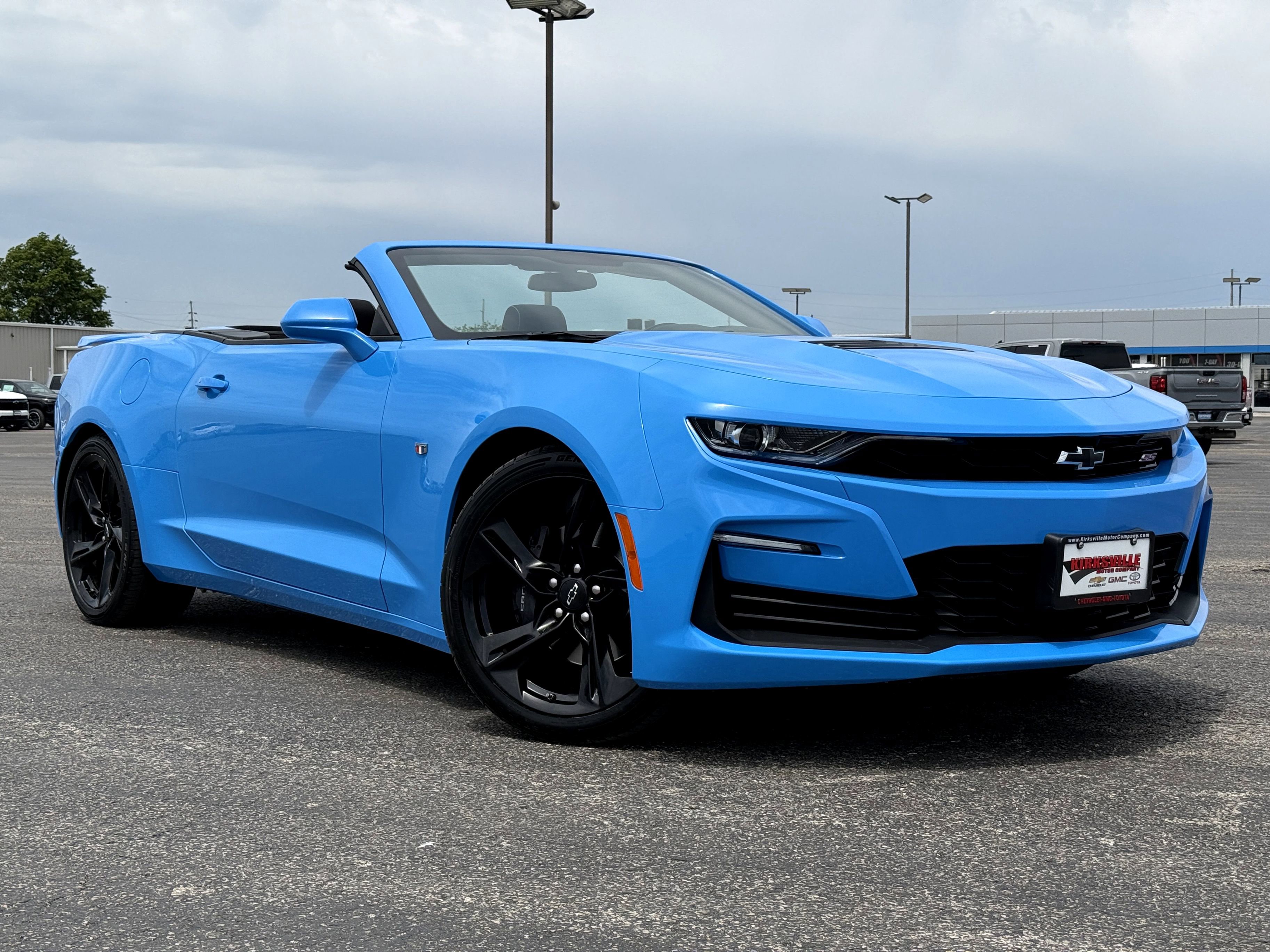 Used 2023 Chevrolet Camaro SS RWD image 2