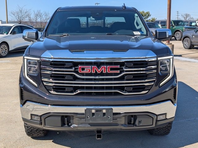 Used 2023 GMC Sierra 1500 SLT w/ SLT Premium Package image 2