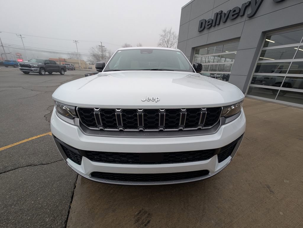 New 2026 Jeep Grand Cherokee L Limited image 9