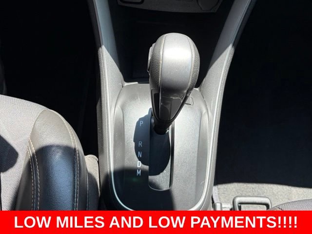 Used 2021 Chevrolet Trax LT w/ LT Convenience Package FWD image 24