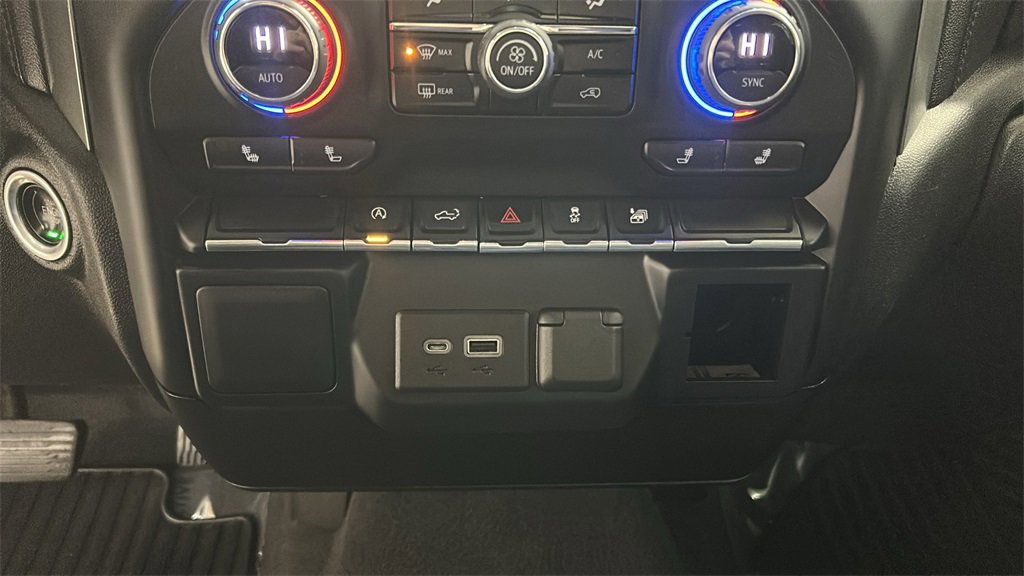 Used 2021 Chevrolet Silverado 1500 RST image 23