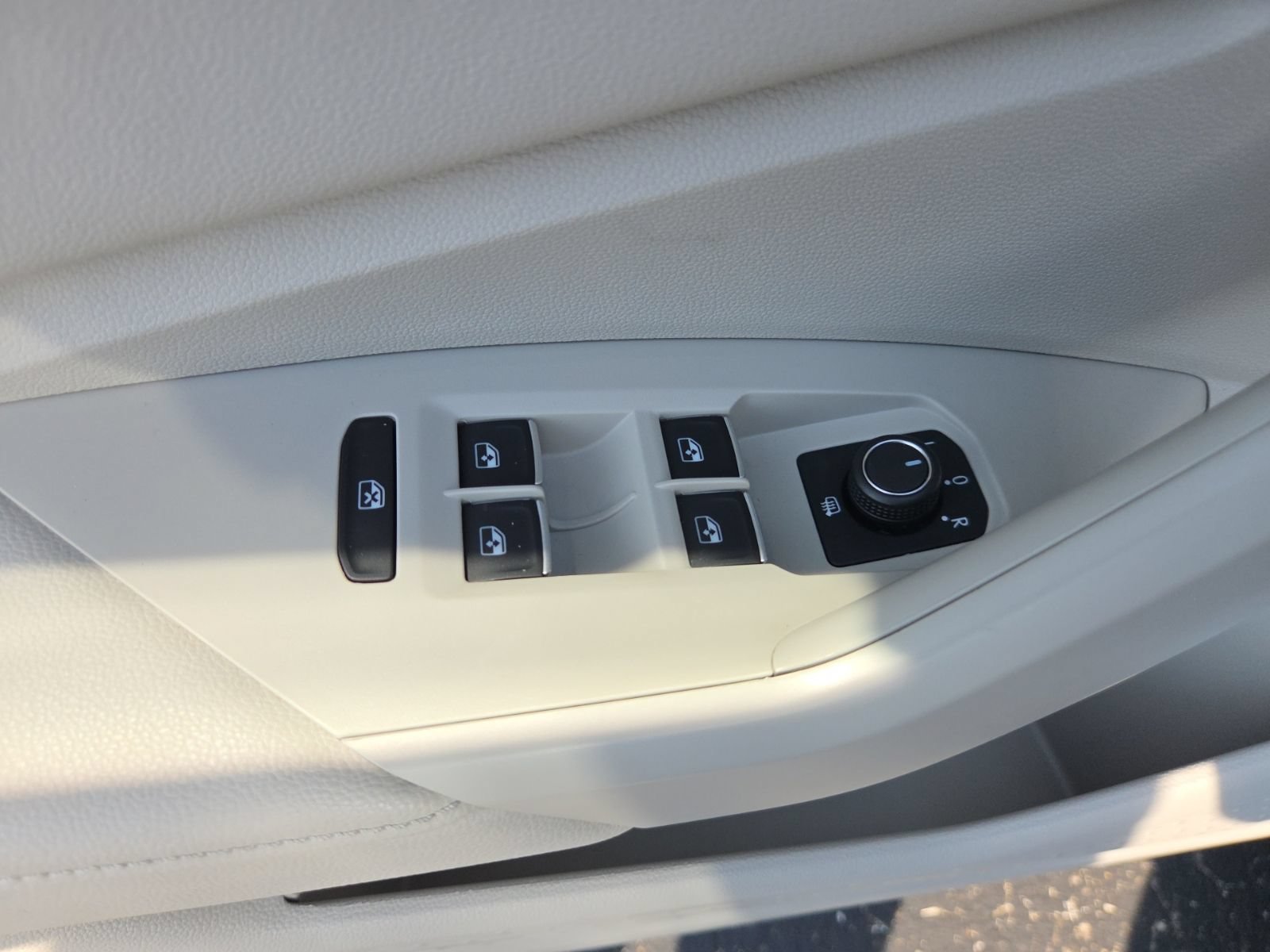 Used 2026 Volkswagen Jetta S FWD image 15