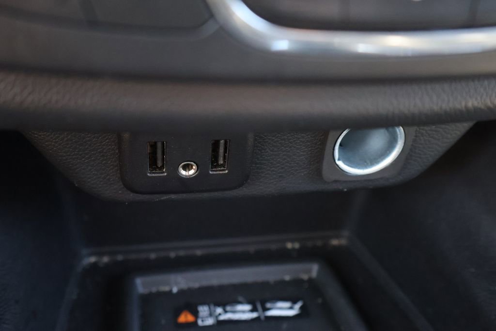 Used 2023 Chevrolet Traverse LT w/ LPO, Floor Liner Package AWD/4WD image 28