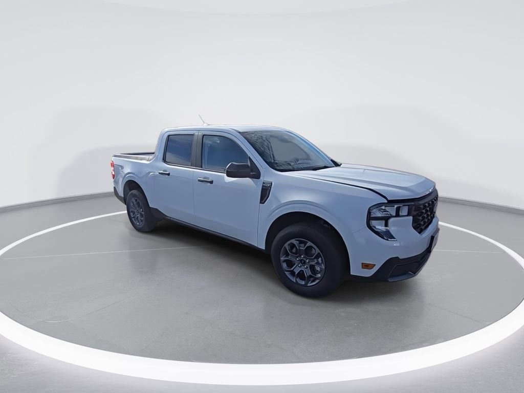New 2025 Ford Maverick XLT w/ Equipment Group 301A image 2