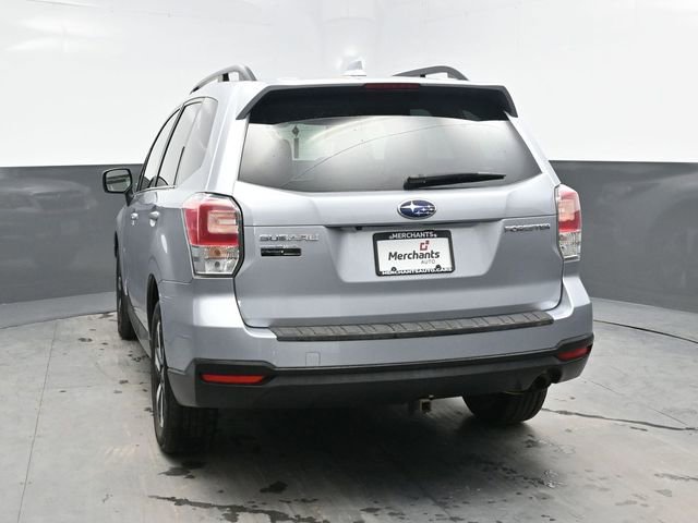 Used 2018 Subaru Forester 2.5i Premium w/ All-Weather Package AWD/4WD image 5