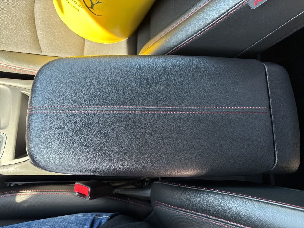 Used 2022 Chevrolet Equinox RS w/ LPO, Floor Liner Package AWD/4WD image 36