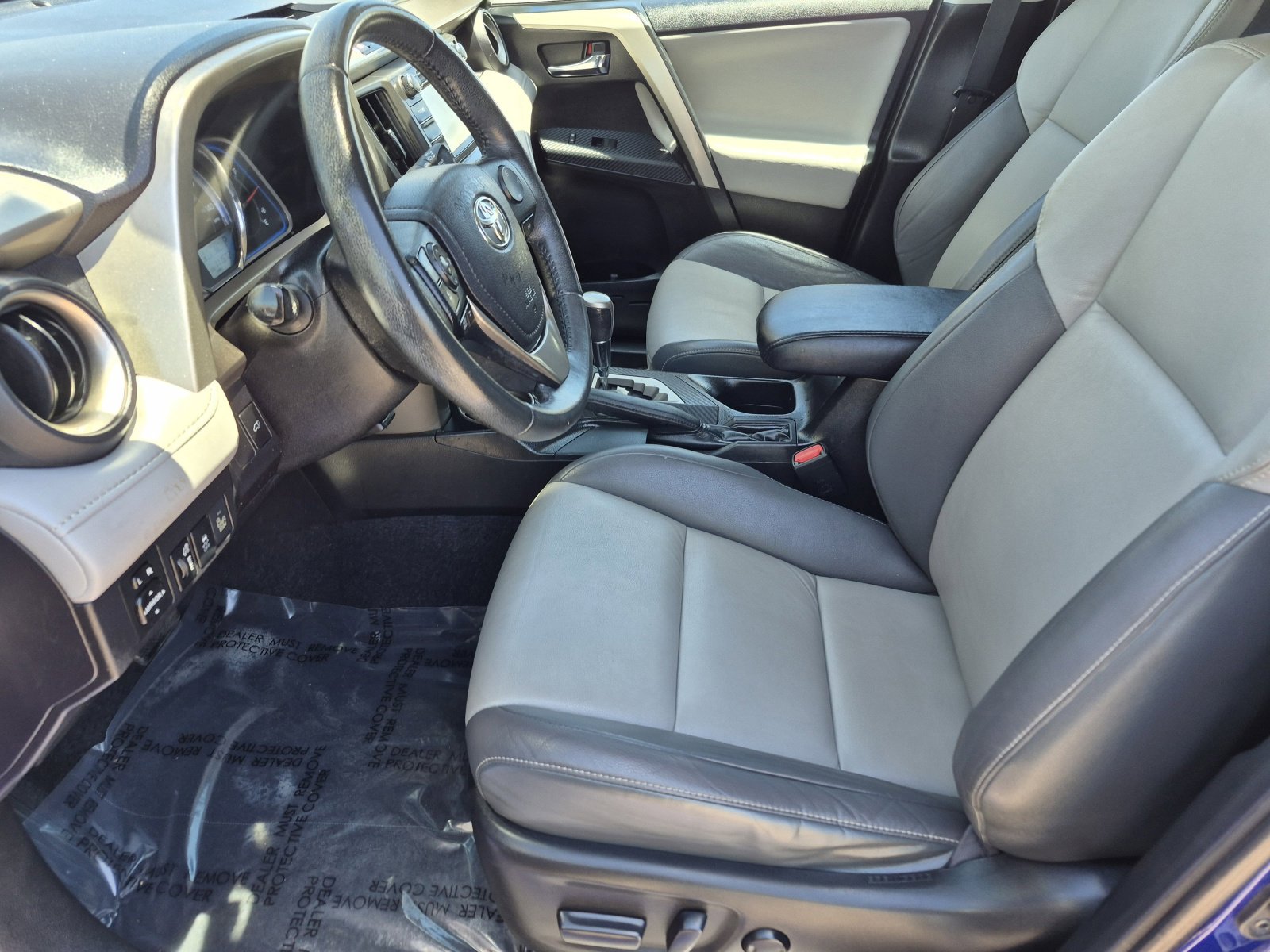 Used 2014 Toyota RAV4 Limited w/ Technology Package FWD image 16