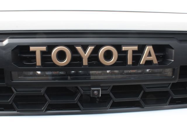 Used 2025 Toyota Tacoma Trailhunter image 12