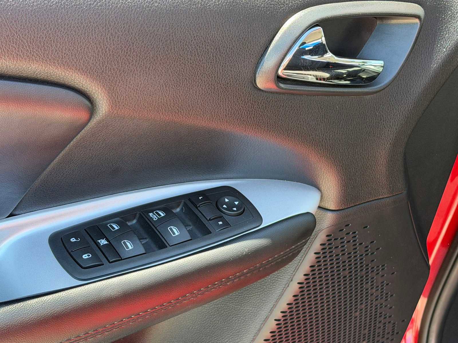 Used 2019 Dodge Journey SE w/ Connectivity Group FWD image 15