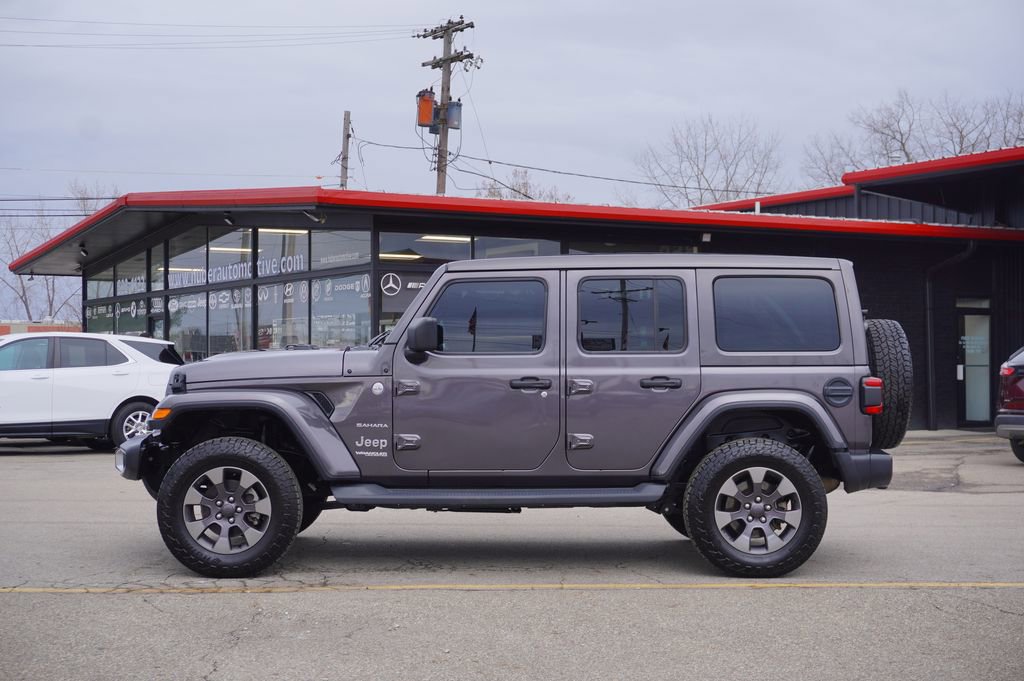 Used 2018 Jeep Wrangler Unlimited Sahara image 4
