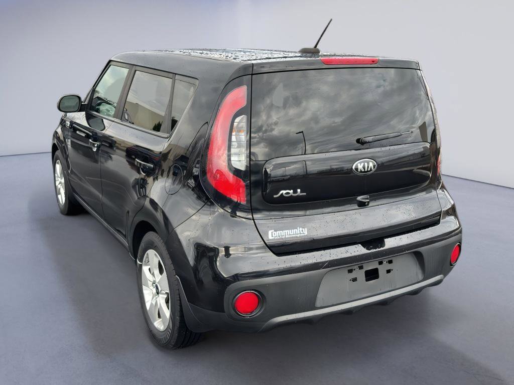 Used 2017 Kia Soul w/ Convenience Package image 4