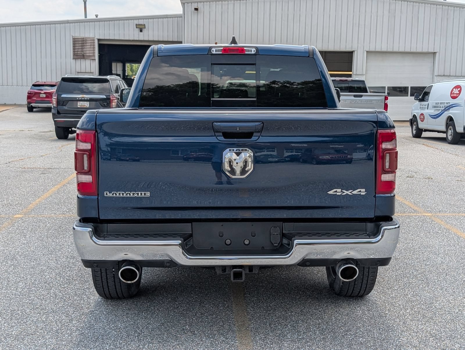 Used 2023 RAM 1500 Laramie AWD/4WD image 4