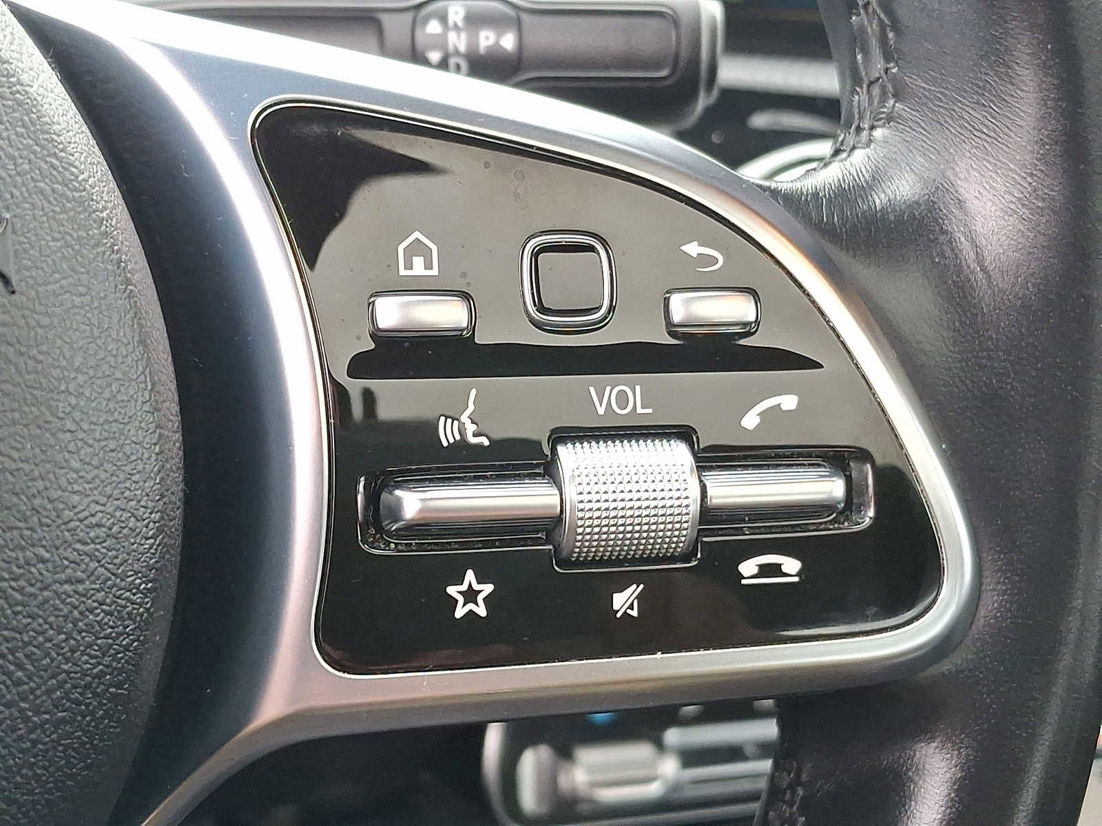 Used 2023 Mercedes-Benz CLA 250 4MATIC image 17