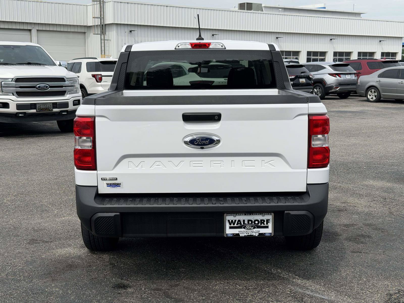 Used 2023 Ford Maverick XLT FWD image 3