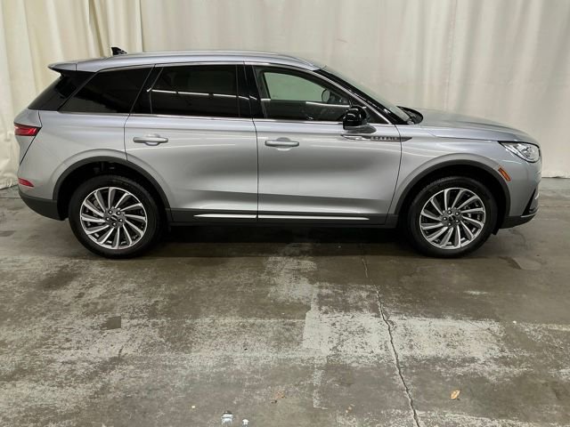 Used 2024 Lincoln Corsair Reserve image 2