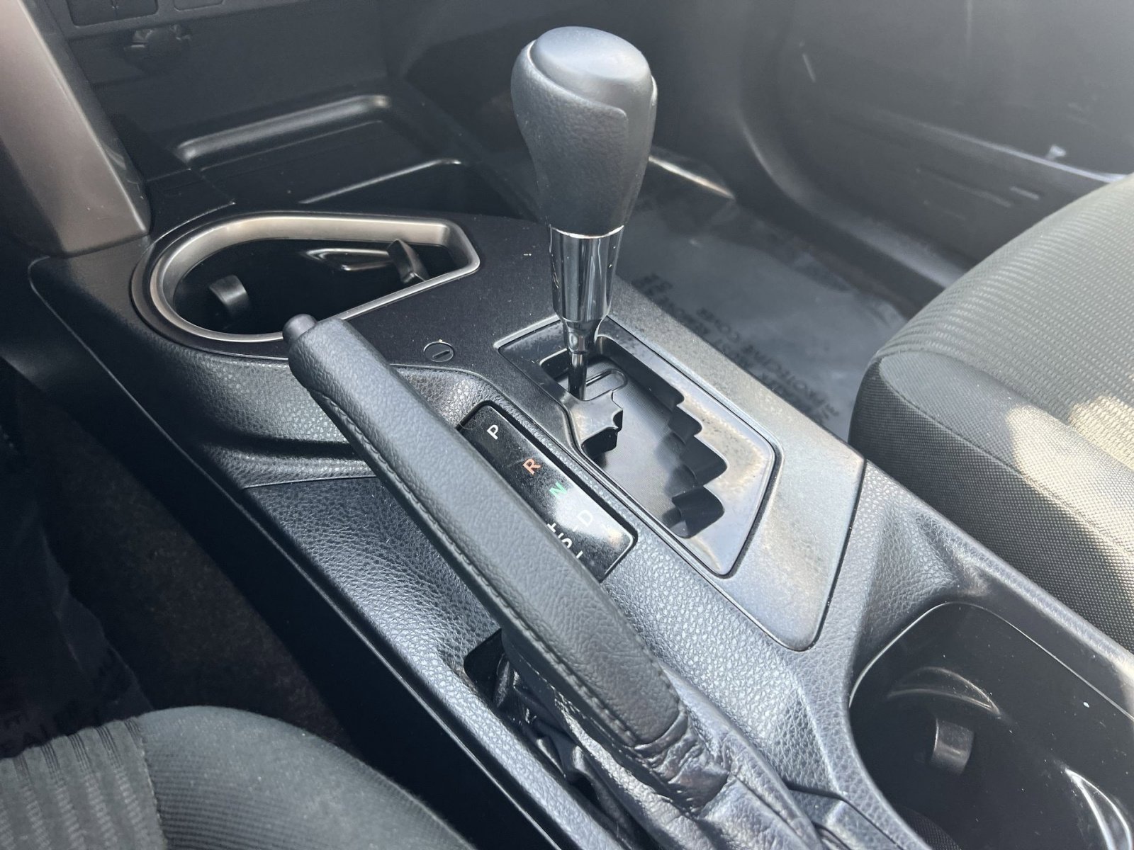 Used 2018 Toyota RAV4 LE w/ All Weather Liner Package image 28