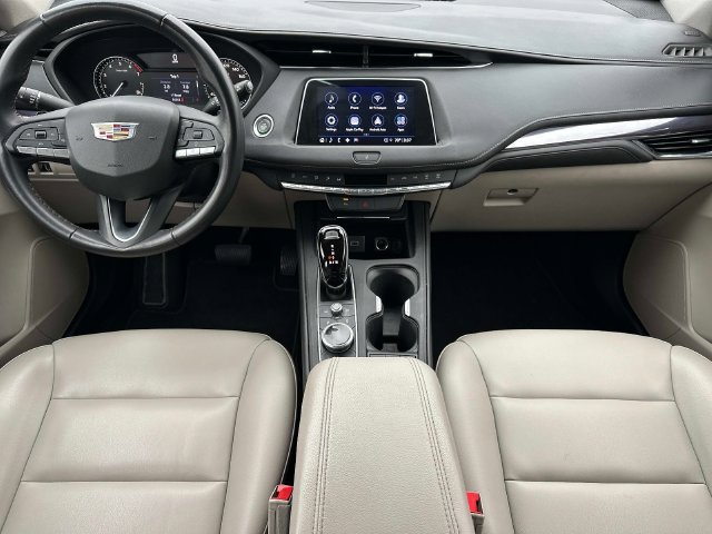 Used 2023 Cadillac XT4 Luxury FWD image 13