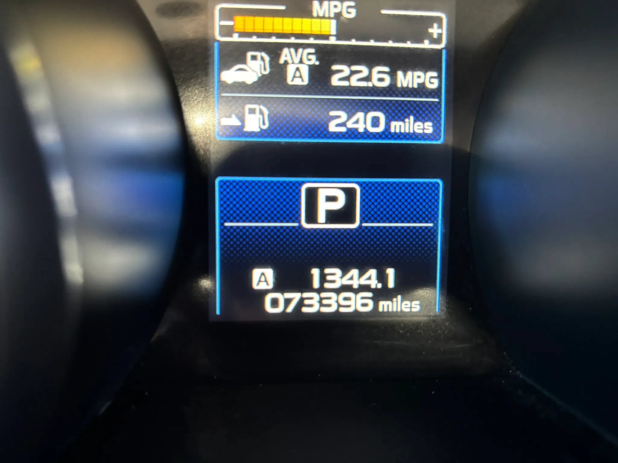 Used 2015 Subaru Legacy 2.5i Premium w/ Popular Package #2 AWD/4WD image 2