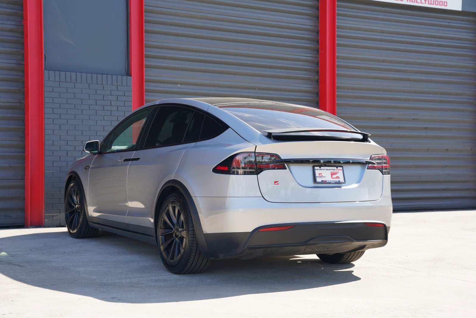 Used 2024 Tesla Model X image 9