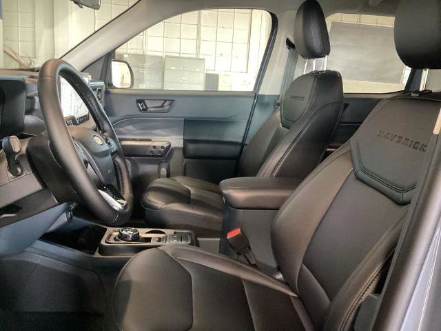 Certified 2026 Ford Maverick Lariat w/ Black Appearance Package AWD/4WD image 12