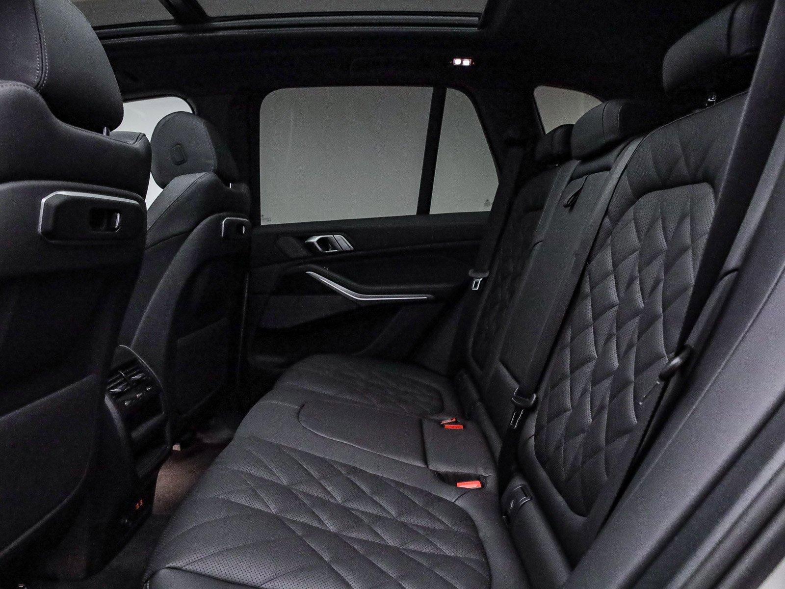 New 2026 BMW X5 sDrive40i w/ M Sport Package image 20