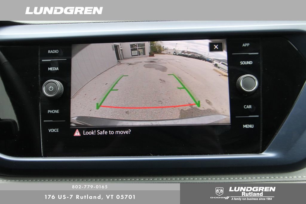 Used 2024 Volkswagen Taos SE image 22