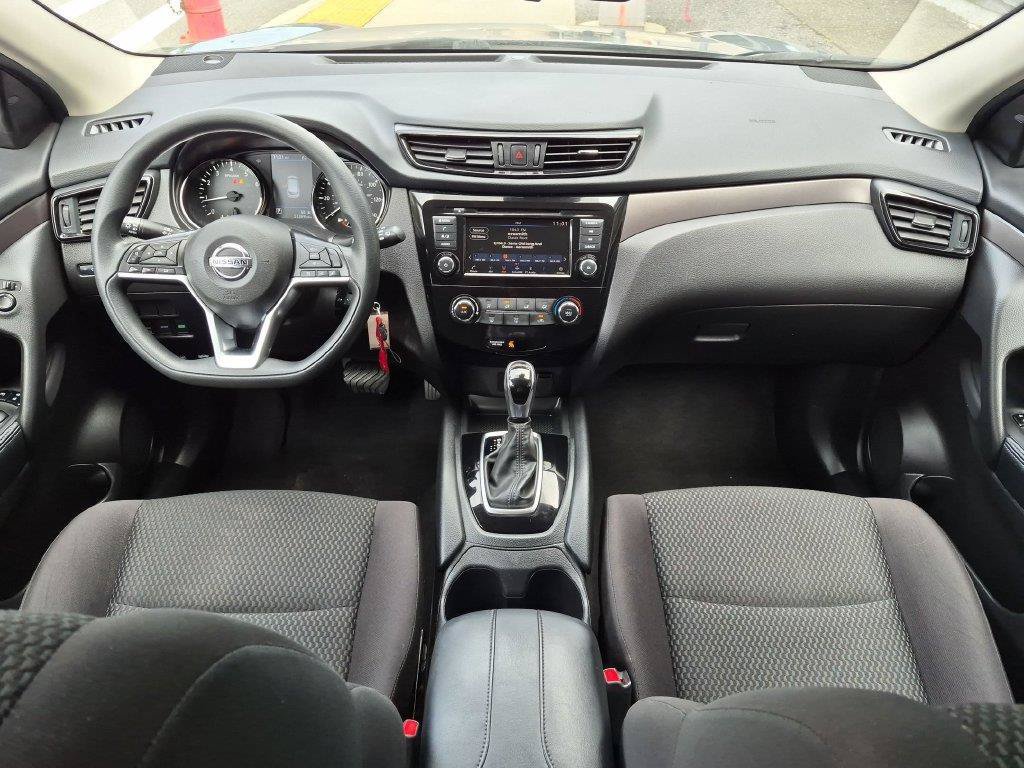 Used 2020 Nissan Rogue Sport S w/ Appearance Package AWD/4WD image 18
