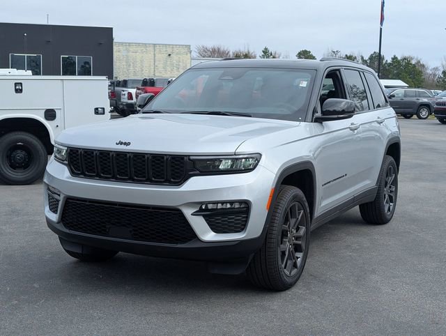 New 2025 Jeep Grand Cherokee Limited image 4