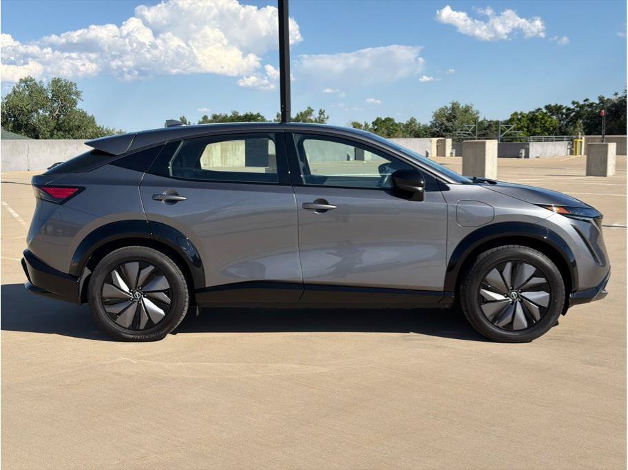 Used 2024 Nissan Ariya AWD image 9