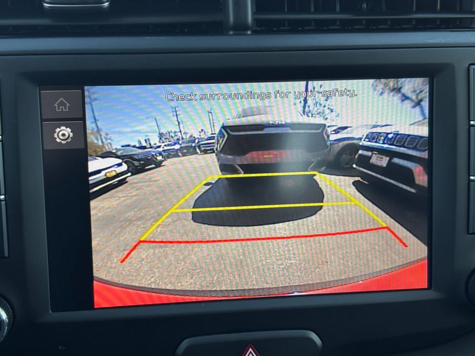 Used 2025 Kia Soul LX w/ LX Technology Package FWD image 24