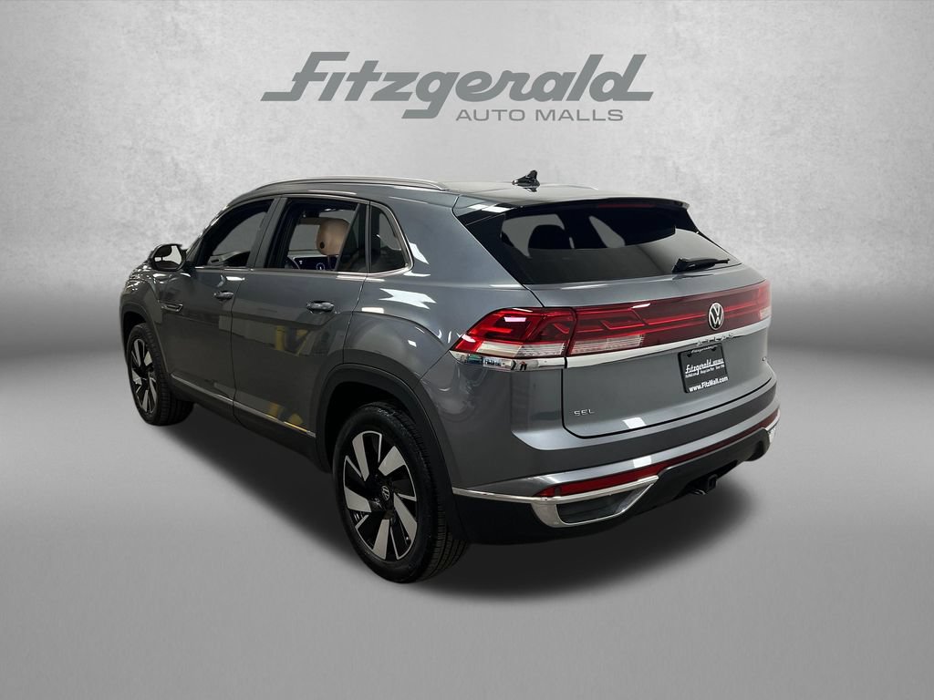 Used 2024 Volkswagen Atlas Cross Sport SEL AWD/4WD image 3