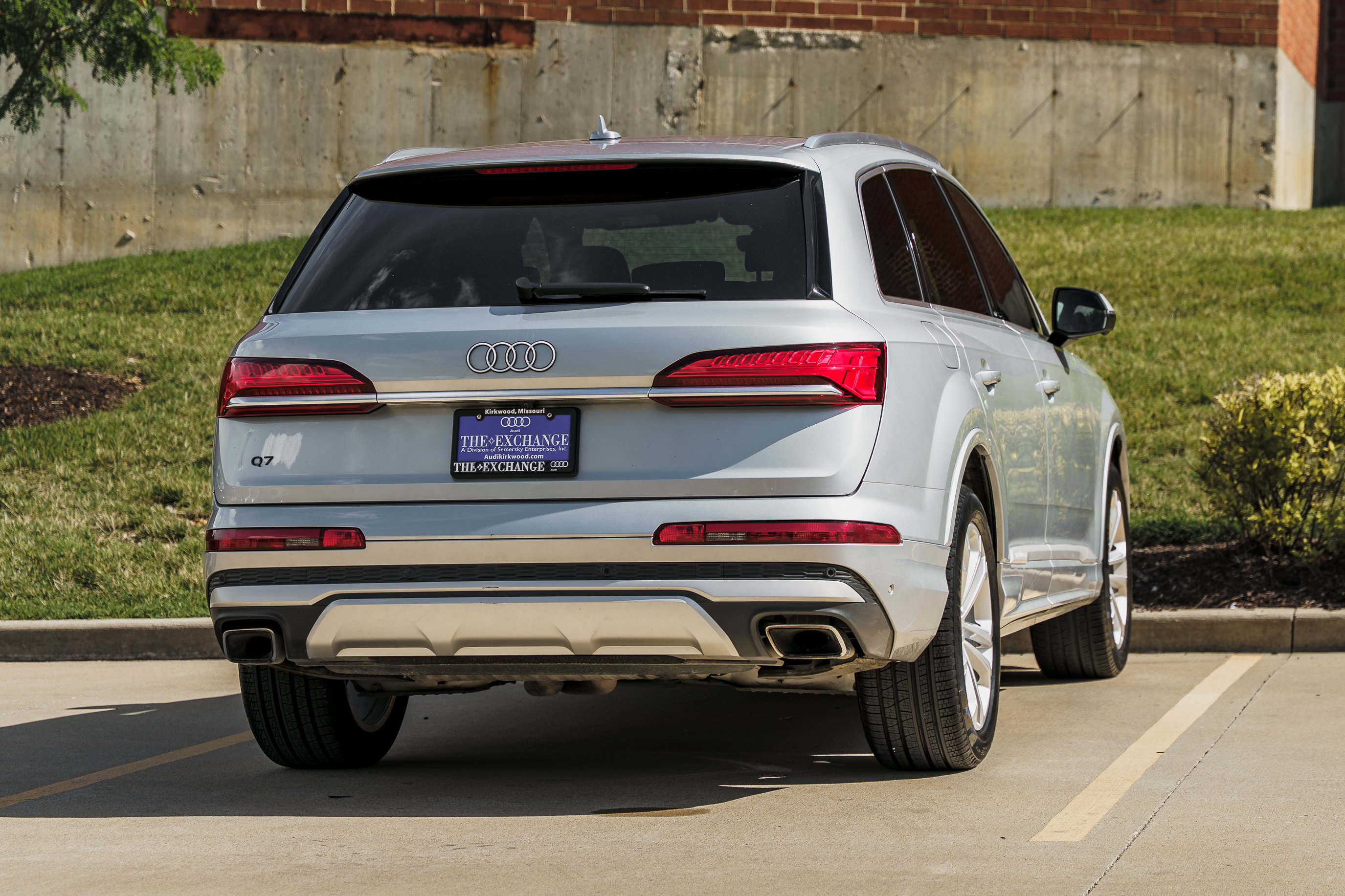 Certified 2025 Audi Q7 3.0T Premium Plus AWD/4WD image 4