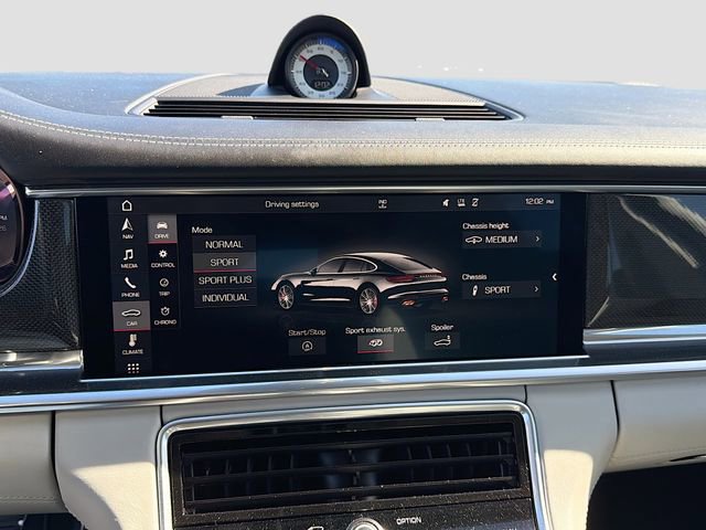 Used 2018 Porsche Panamera Turbo Executive image 30