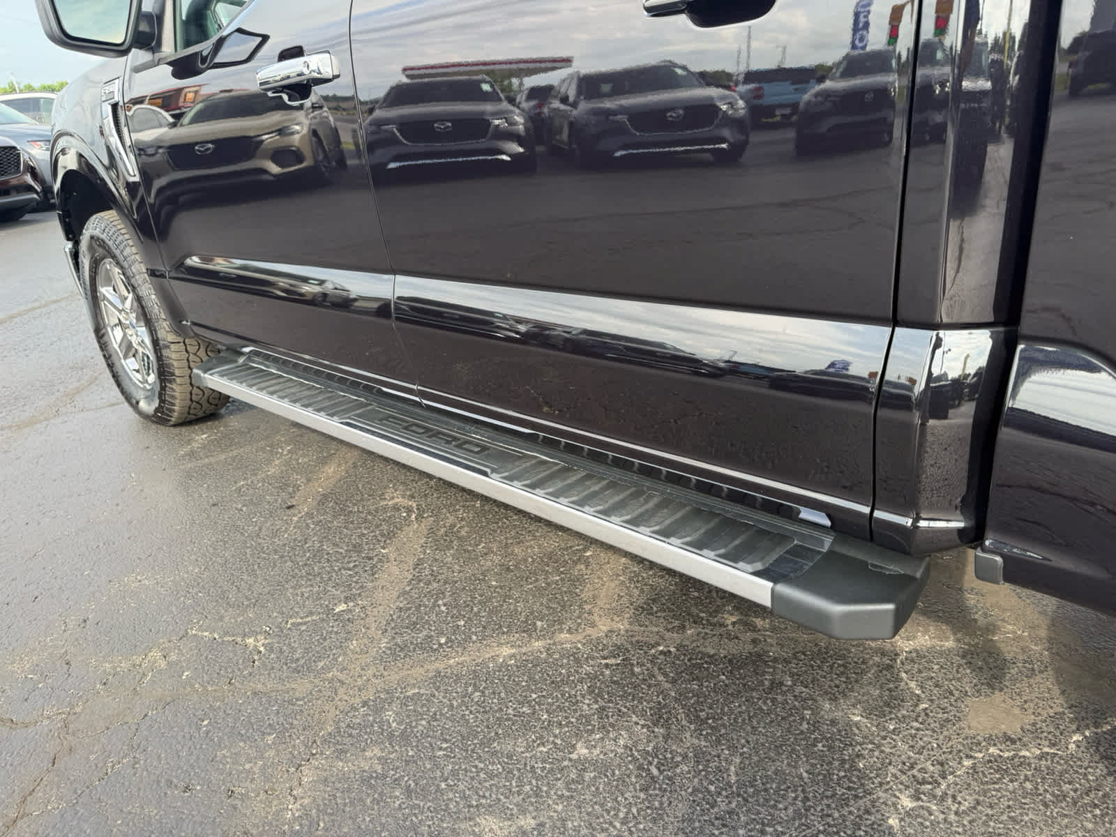 Used 2025 Ford F150 XLT w/ Equipment Group 301A Standard AWD/4WD image 27