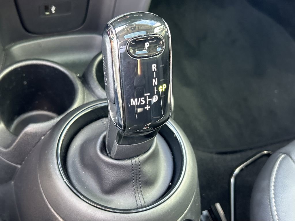 Used 2020 MINI Cooper 2-Door Hardtop image 22