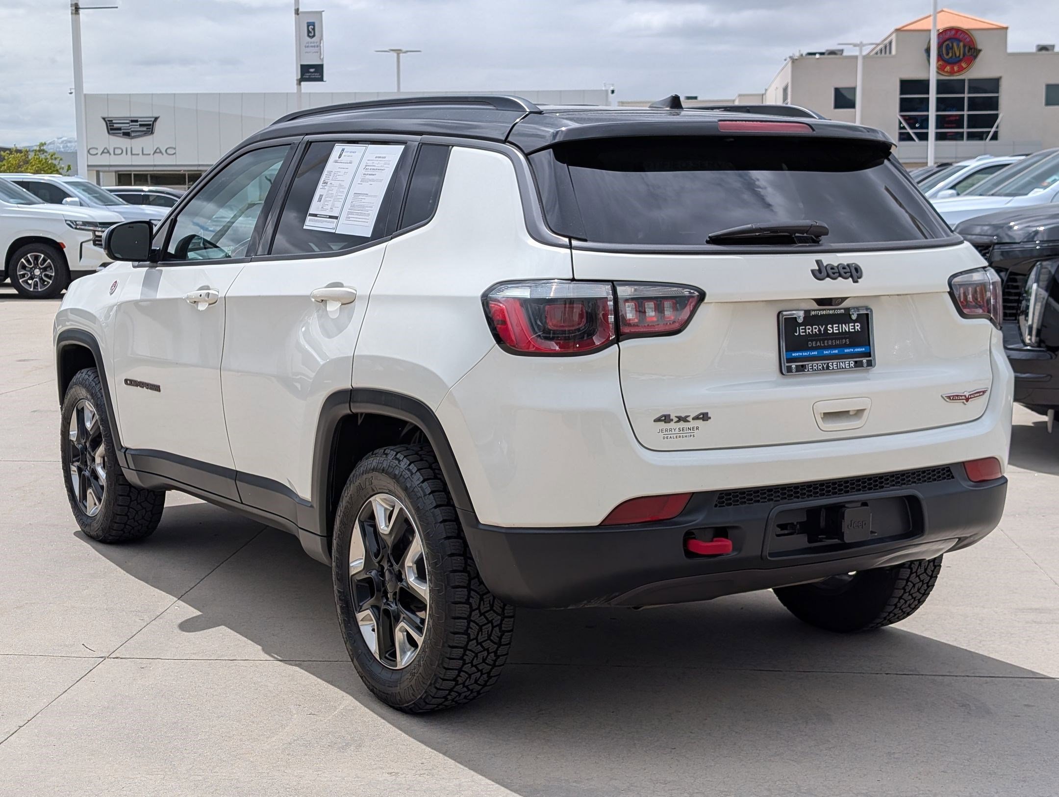 Used 2017 Jeep Compass Trailhawk w/ Cold Weather Group AWD/4WD image 3