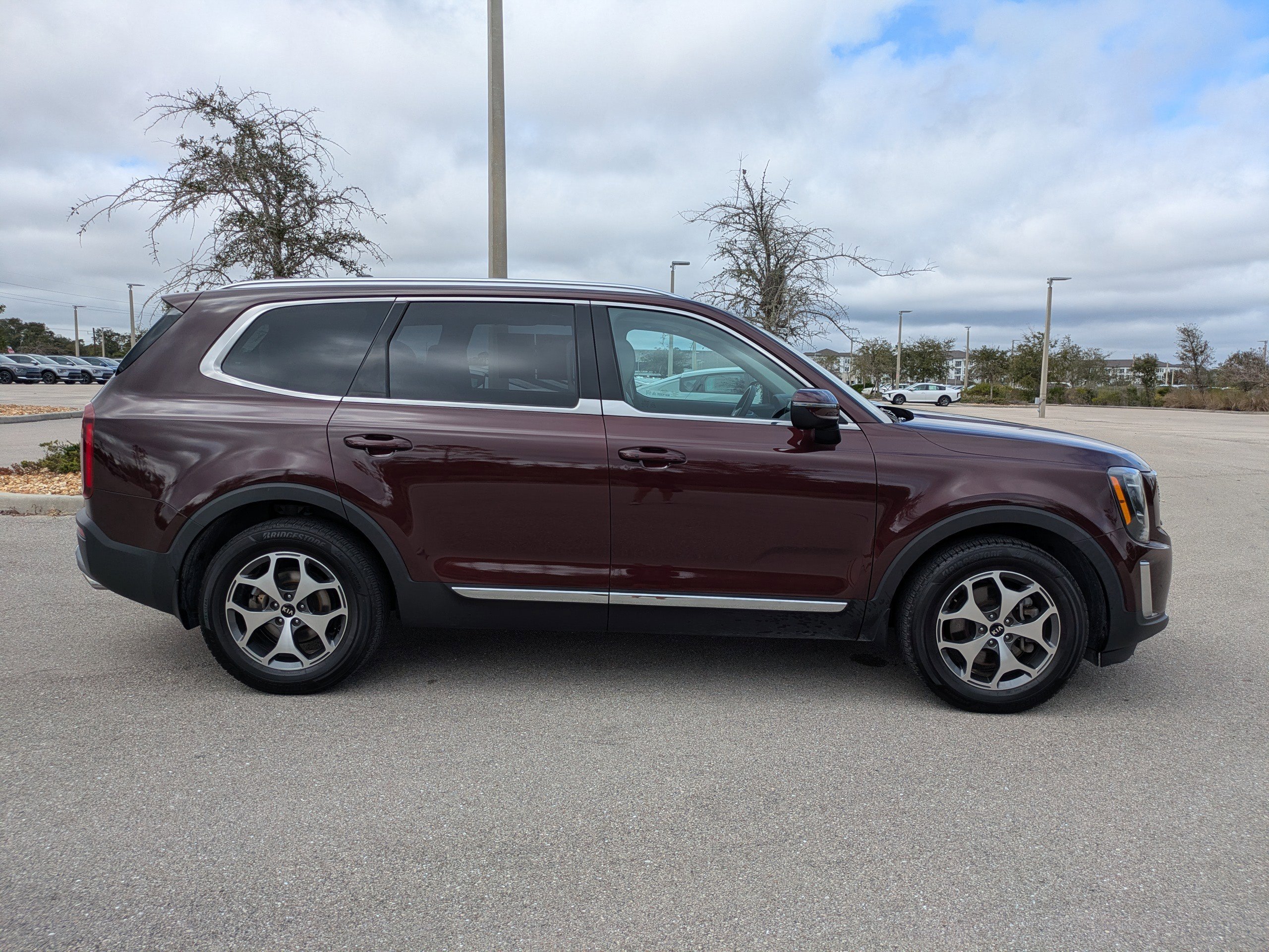 Used 2021 Kia Telluride EX image 4